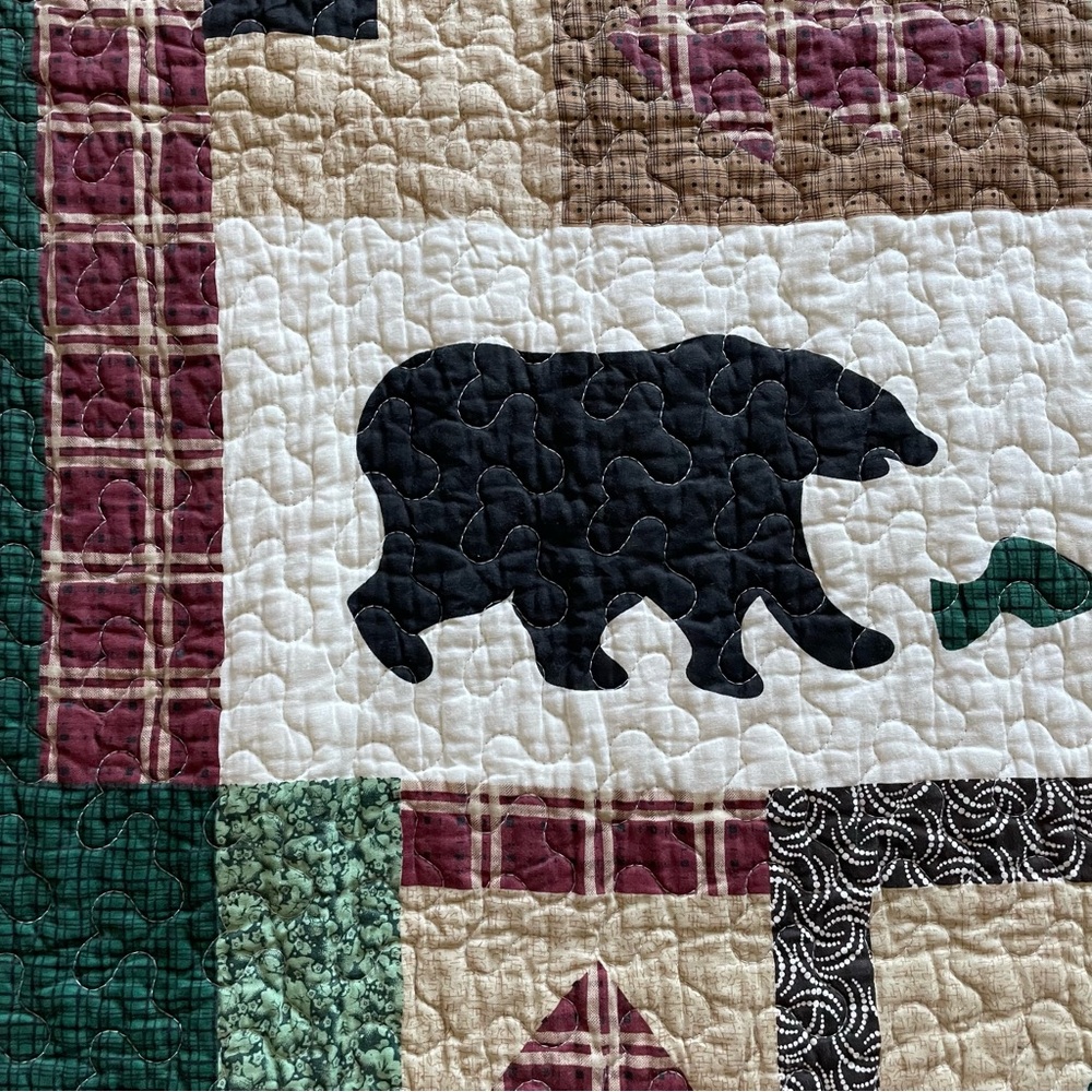 Patchwork Quilted 50x60" Throw Blanket Cabin Camping Cottage Rustic Nature Bear - Picture 3 of 8